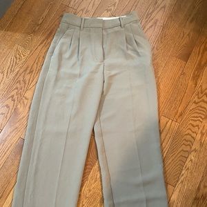 Wilfred Aritzia Effortless Pants Basalt Grey Short Length Worn Once Size 6